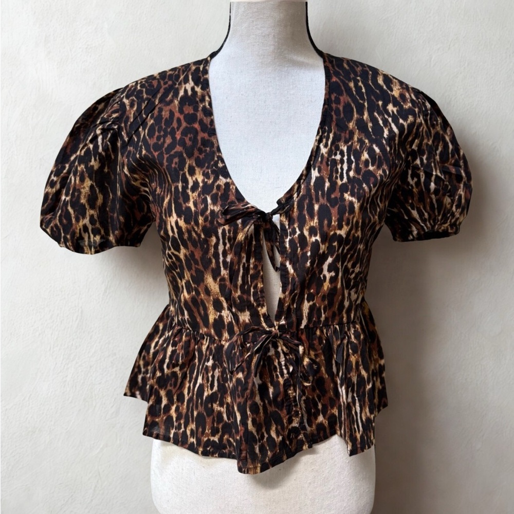 NWT Live 4 Truth Leopard Print Puff Sleeve Blouse
